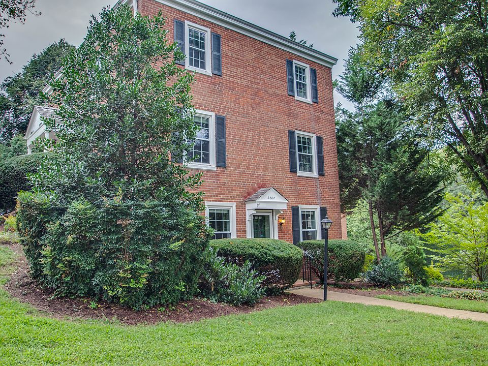 1st image of 2802 S Abingdon St #2802