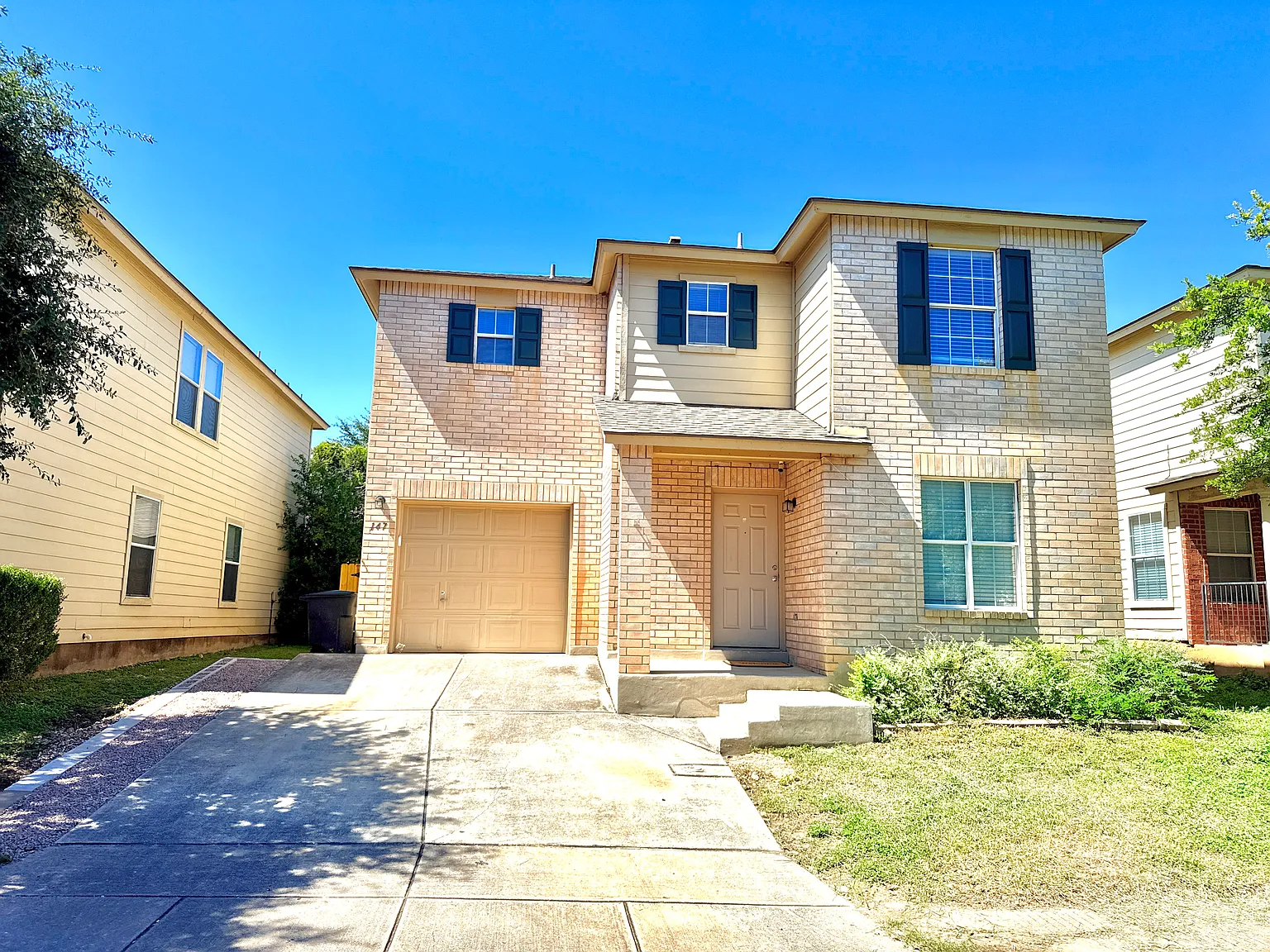 5 bed, 2.5 bath, $695 — Photo 2