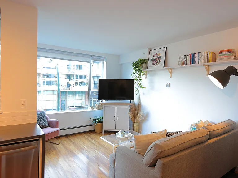 289 E 6th Ave #3XX — Photo 4