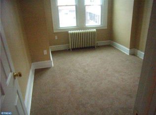 6722 N Smedley St, Philadelphia, PA 19126