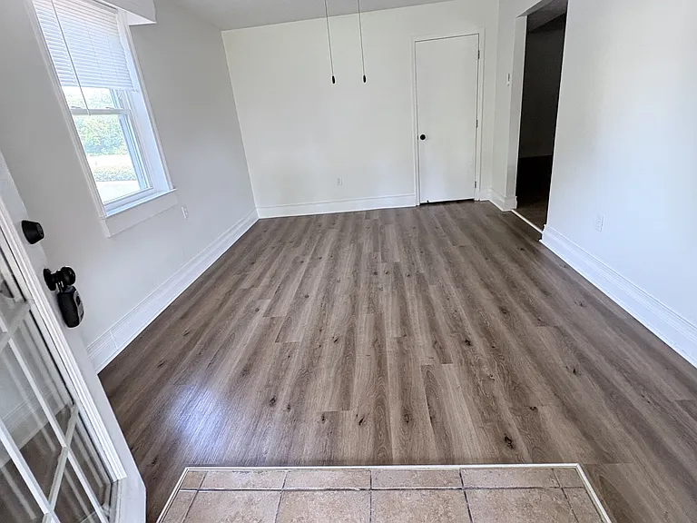 340 S Main St #5 — Photo 11