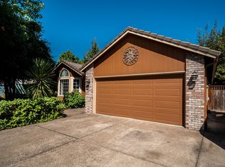 1444 Oksanna St, Springfield, OR 97477