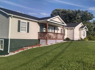 5066 Alum Spring Rd, Pulaski, VA 24301