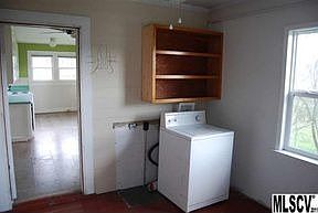 5th image of 505 E Main St