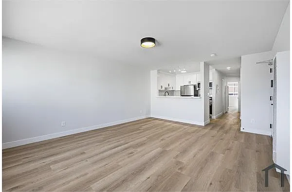 Building Photo - 1505 S Hoover St #4