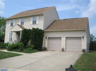4 Douglas Ct, Willingboro, NJ 08046