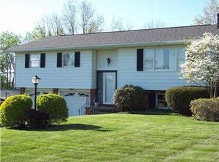 125 Hillcrest Acres, New Castle, PA 16102
