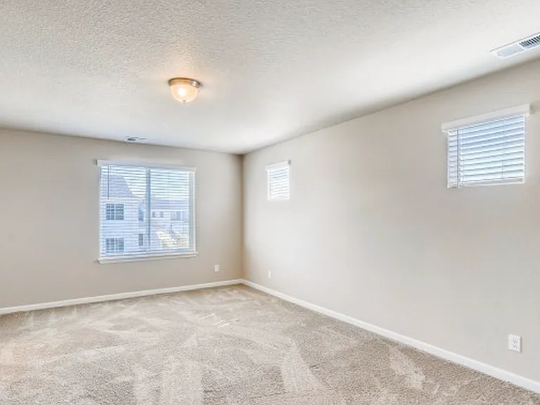 760 Stonebridge Dr — Photo 21