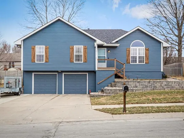 811 Southbrook Pkwy, Kearney, MO 64060