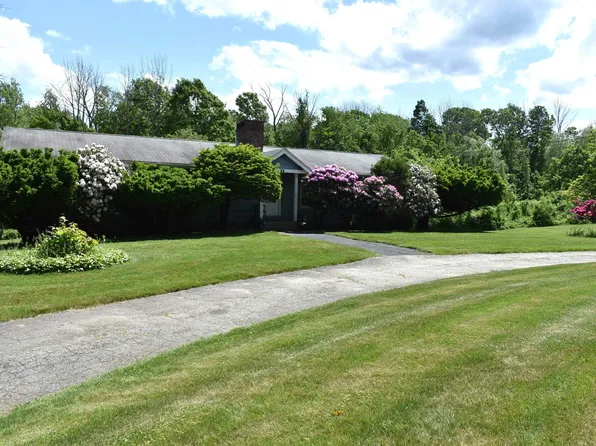 35 Sawyer Avenue, Atkinson, NH 03811