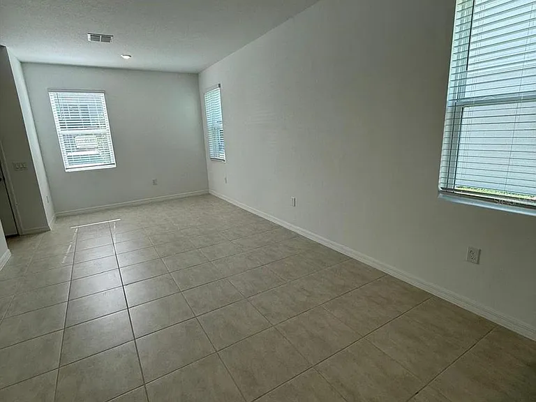2976 Skyline Loop — Photo 14