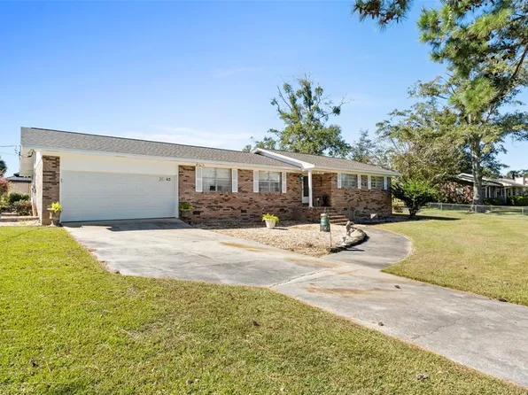 2860 Wildwood Cir, Marianna, FL 32448
