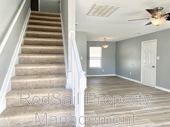 3rd image of 223 Gate House Rd