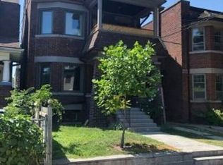 486 Clinton St #6, Toronto, ON M6G2Z4