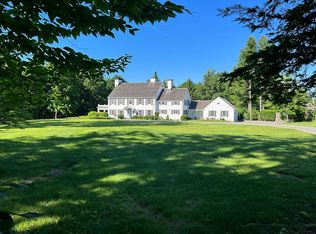 22 Currituck Rd, Newtown, CT 06470