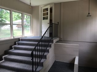 1512 63rd St, Windsor Heights, IA 50324