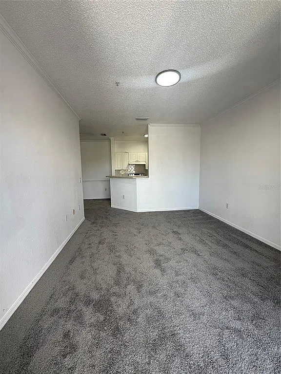 1 bed, 1.0 bath, 732 sqft, $1,200 — Photo 3