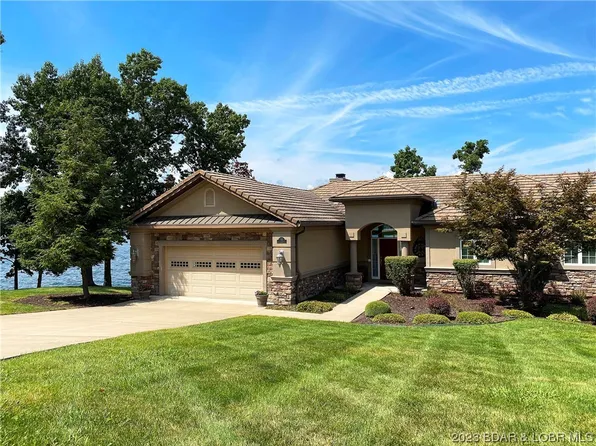 212 Muirfield Ct, Sunrise Beach, MO 65079