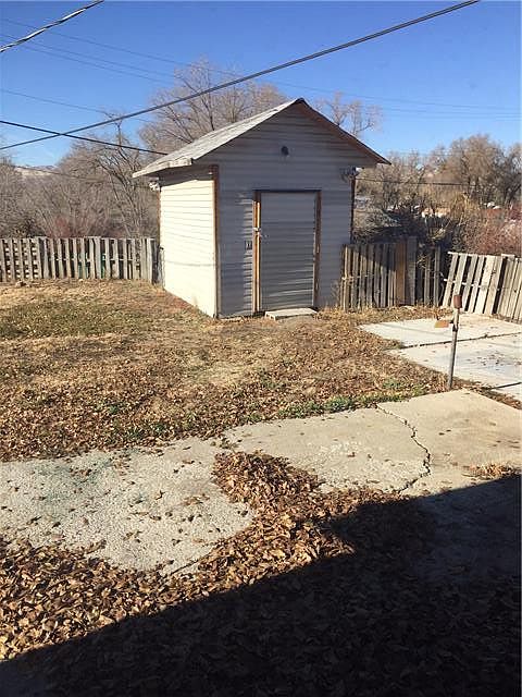 2nd image of 657 Ouderkirk Ave
