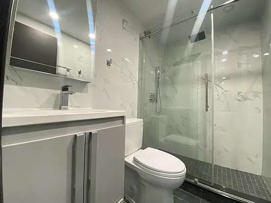 Rented by NY Space Finders Inc. | media 28