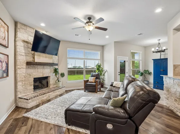 2509 Hollon Dr, Caddo Mills, TX 75135