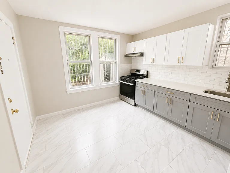 648 S 18th St #1 — Photo 3