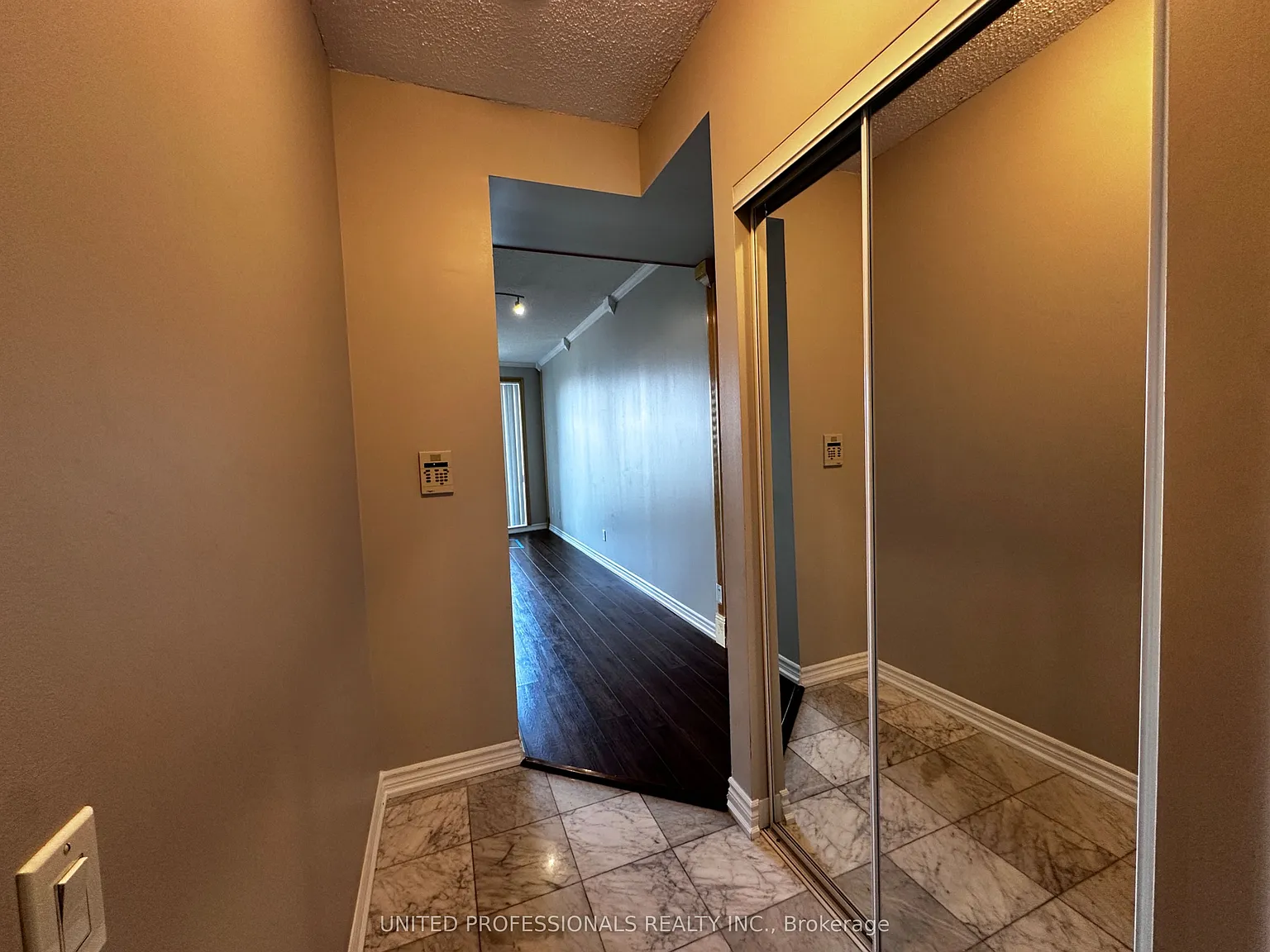 1 bed, $2,100 — Photo 4