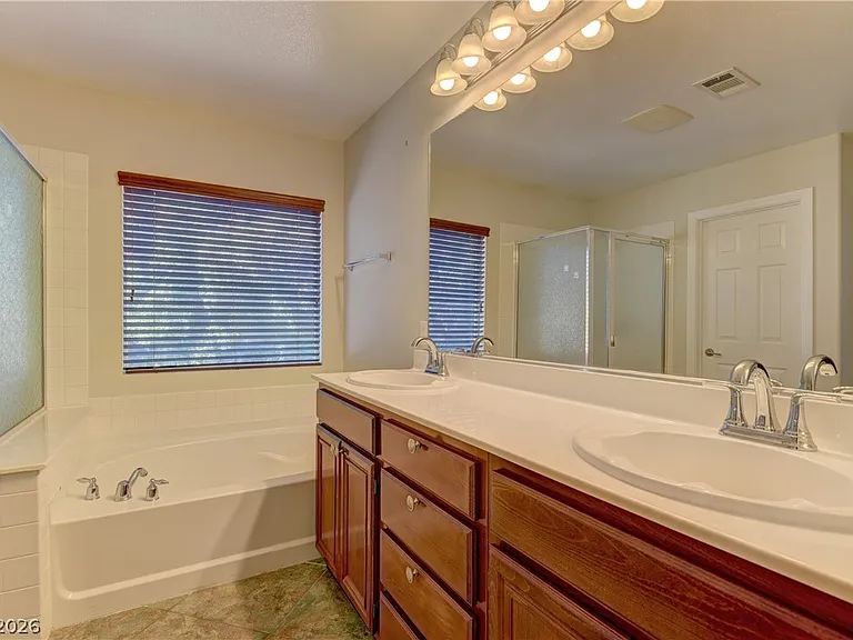 9419 Rough Slate Ct — Photo 11