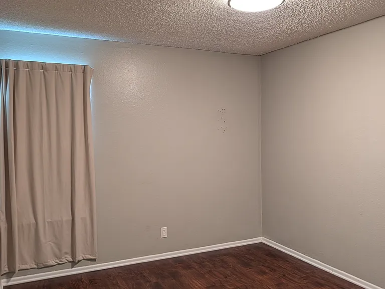 2242 Miramar Walk — Photo 6