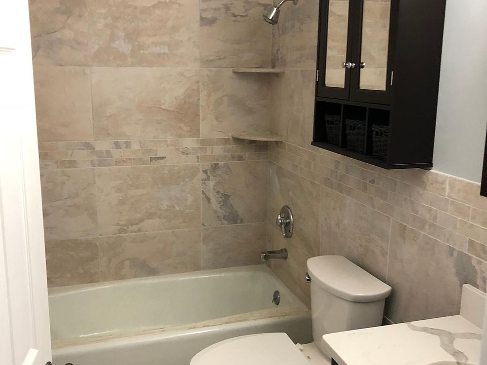 2nd image of 1409 Harbor View Dr