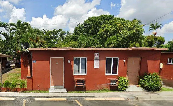 1 bed, 1.0 bath, 2456 sqft, $1,395 — Photo 2