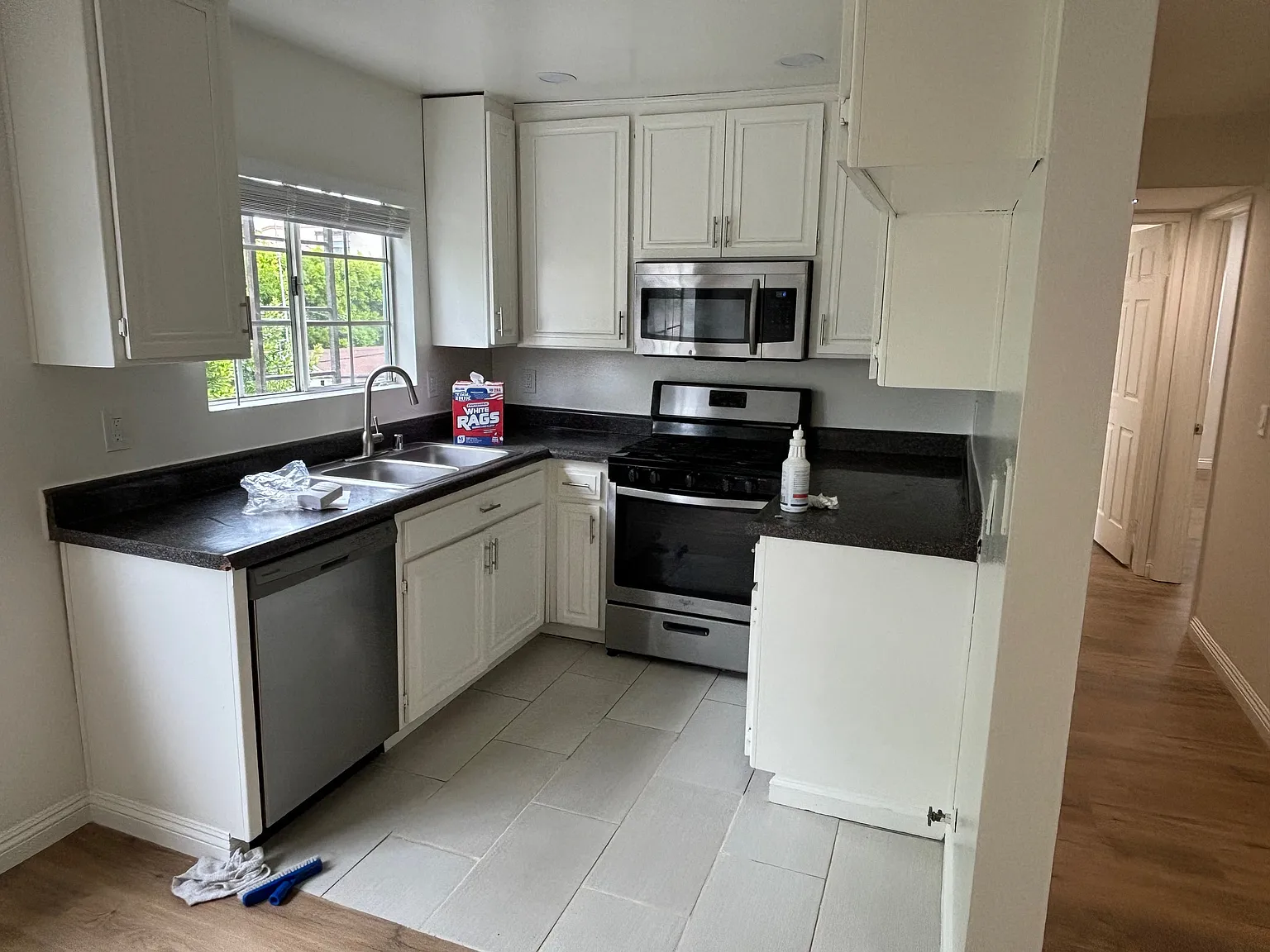 12151 Moorpark St — Photo 4