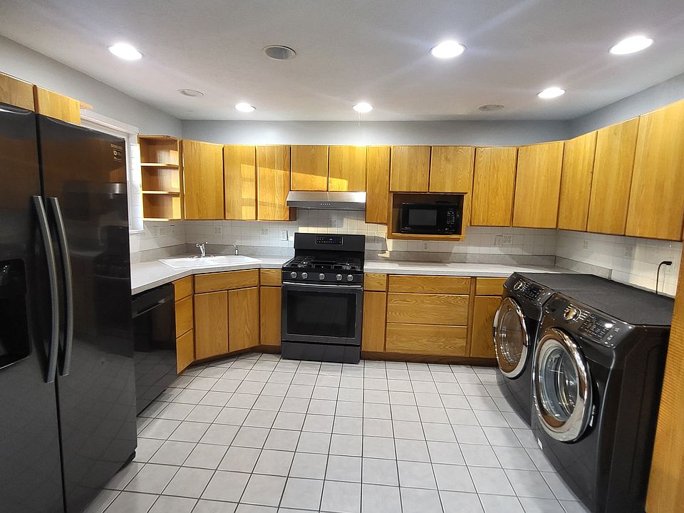1st image of 8010 Nancy Ln