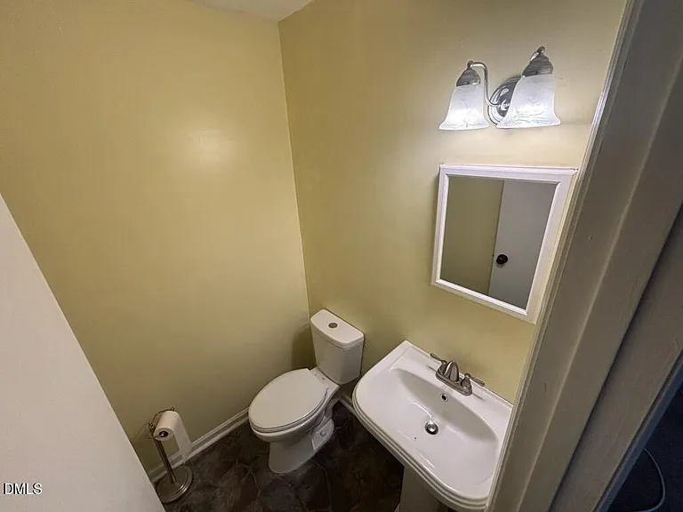 325 Wendell Falls Pkwy — Photo 8