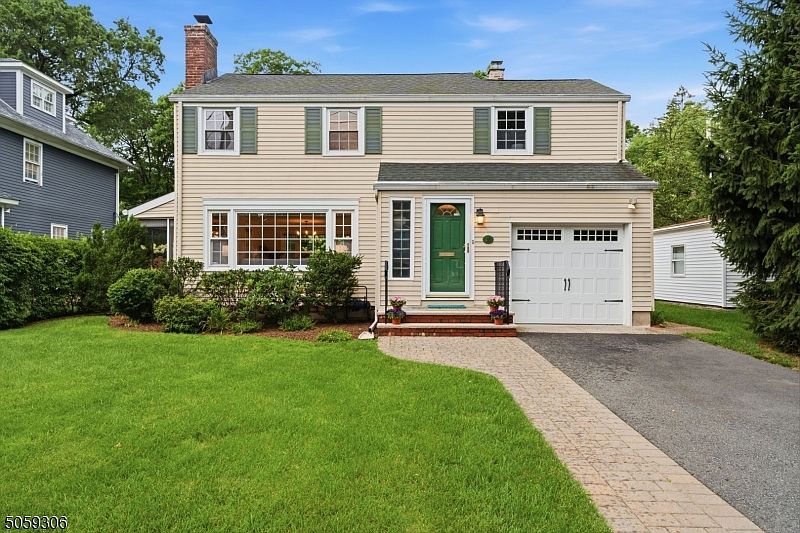 1st image of 10 College Ave