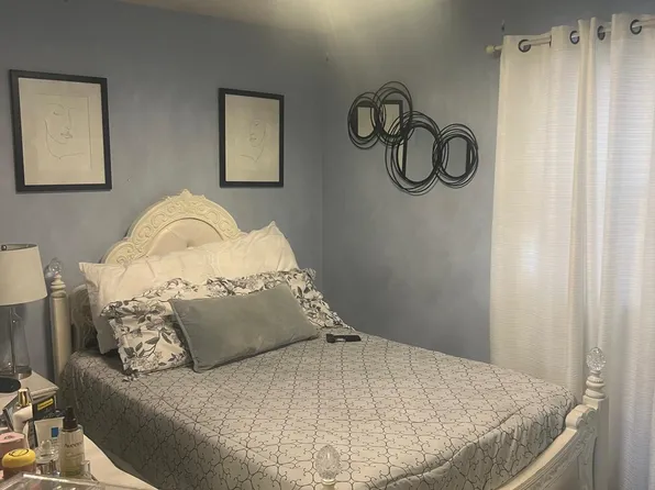 102 West 48th Street image 9 of 20