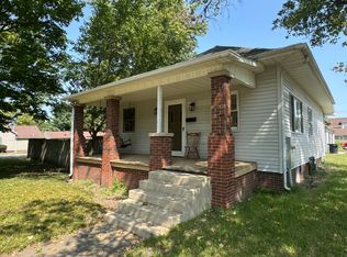 800 N 21st St, Mattoon, IL 61938