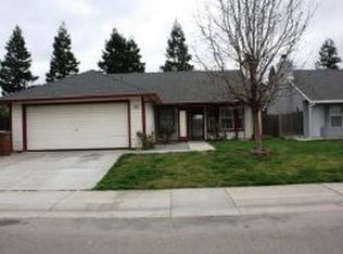 882 Golden Heights Dr, Galt, CA 95632