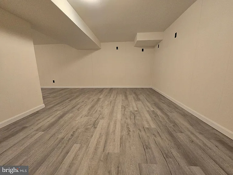 11 Glenwood Dr — Photo 38