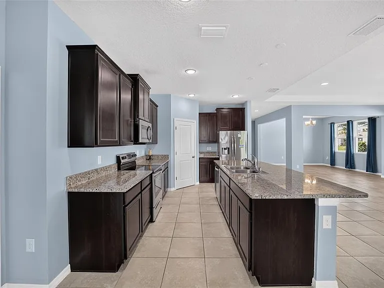 4572 SW 65th Pl — Photo 24