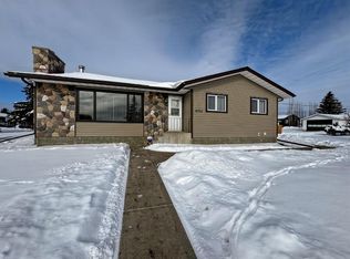 4504 E 45th St, Mayerthorpe, AB T0E 1N0