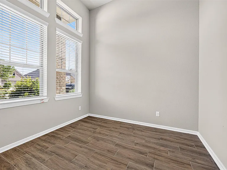 29627 Mahogany View Ln — Photo 8