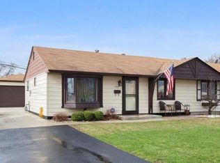 4241 W 90th Pl, Hometown, IL 60456