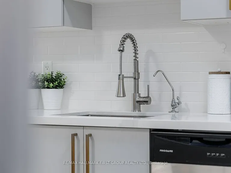 84 Aspen Springs Dr #201 — Photo 12