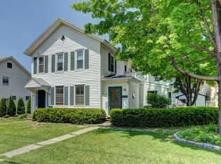 12 Mahaiwe St, Great Barrington, MA 01230