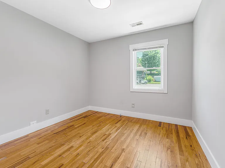 Guest Bedroom 1