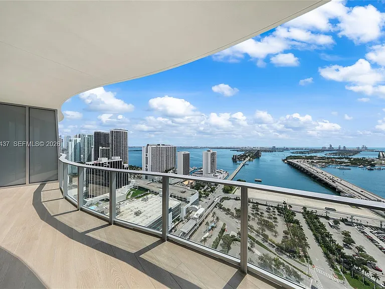 1400 Biscayne Blvd #3405 — Photo 1