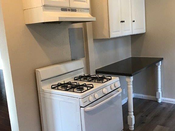 3rd image of 14146 Tiara St