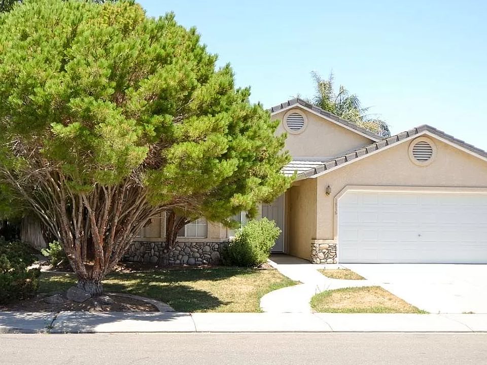 1st image of 1816 Beethoven Way