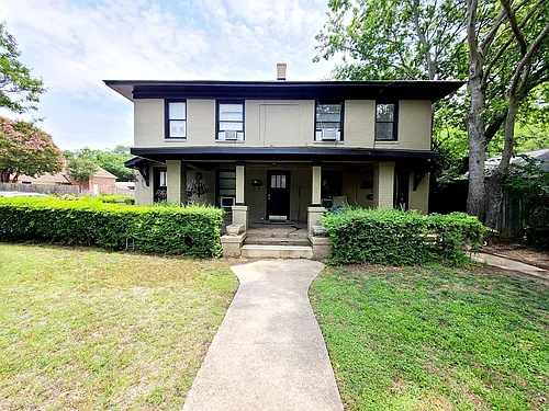 5734 Worth St Photo 1